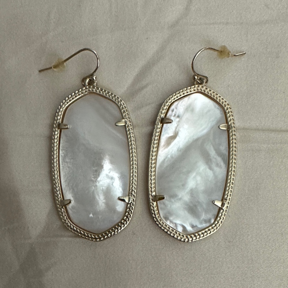 Kendra Scott Elegant Gold and White Dangle Earrings